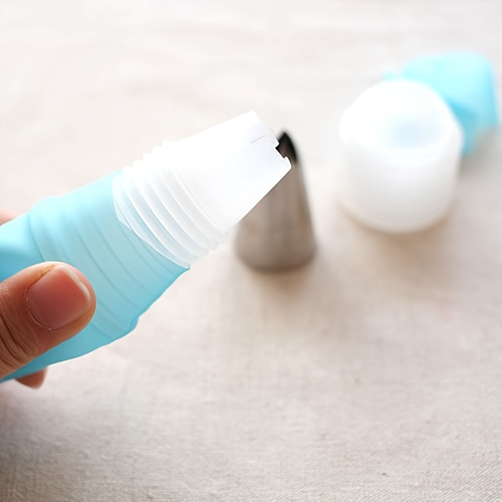 Set of 4 Baking Tools with Piping Bags Frosting Tips and Couplers