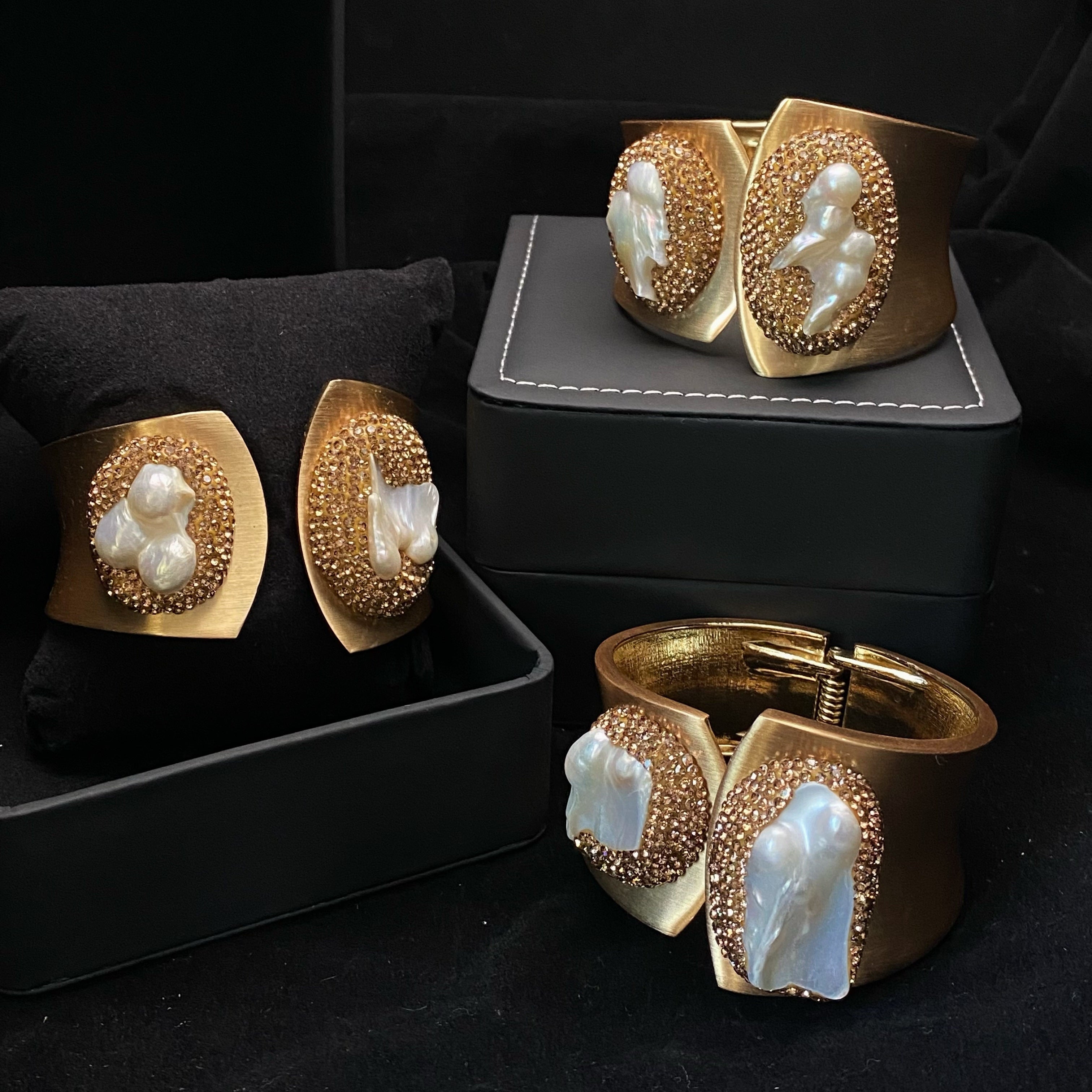 Big Baroque Pearl Bangle with Jack Brick Stone Copper Plated Noble Bracelet