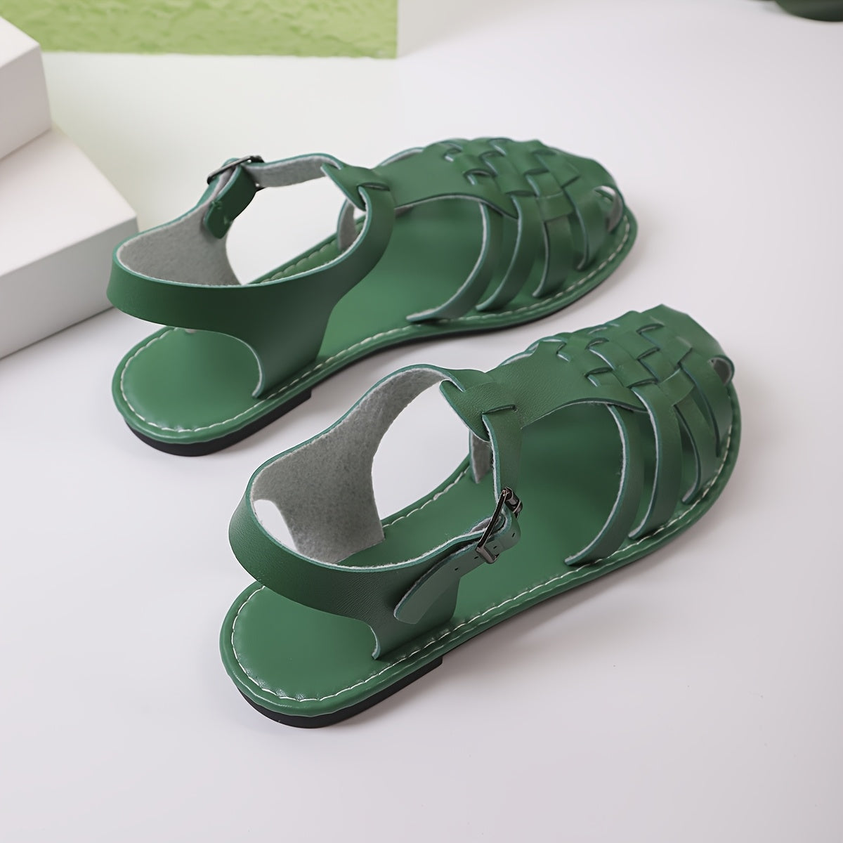 Women's Woven Closed-Toe Roman Sandals Adjustable Buckle Flat Summer Shoes