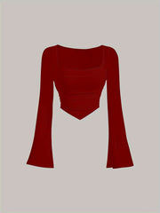 Ayollar uchun kvadrat bo'yinli, bir rangli futbolka, polyester to'qimachilik matosidan tayyorlangan. Qisqa uzunlik, cho'ziluvchan tor moslik bilan bahor/kovak ko'rinishi uchun zamonaviy.