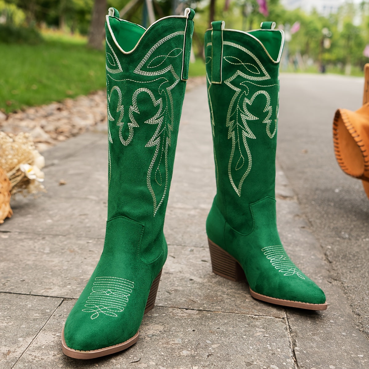 Women's Western Cowboy Boots Floral Embroidery Green Leather Pointed Toe