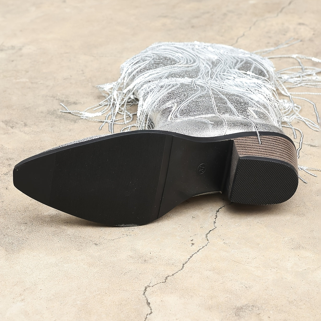 Women's Leather Fringed Rider Boots for All Seasons