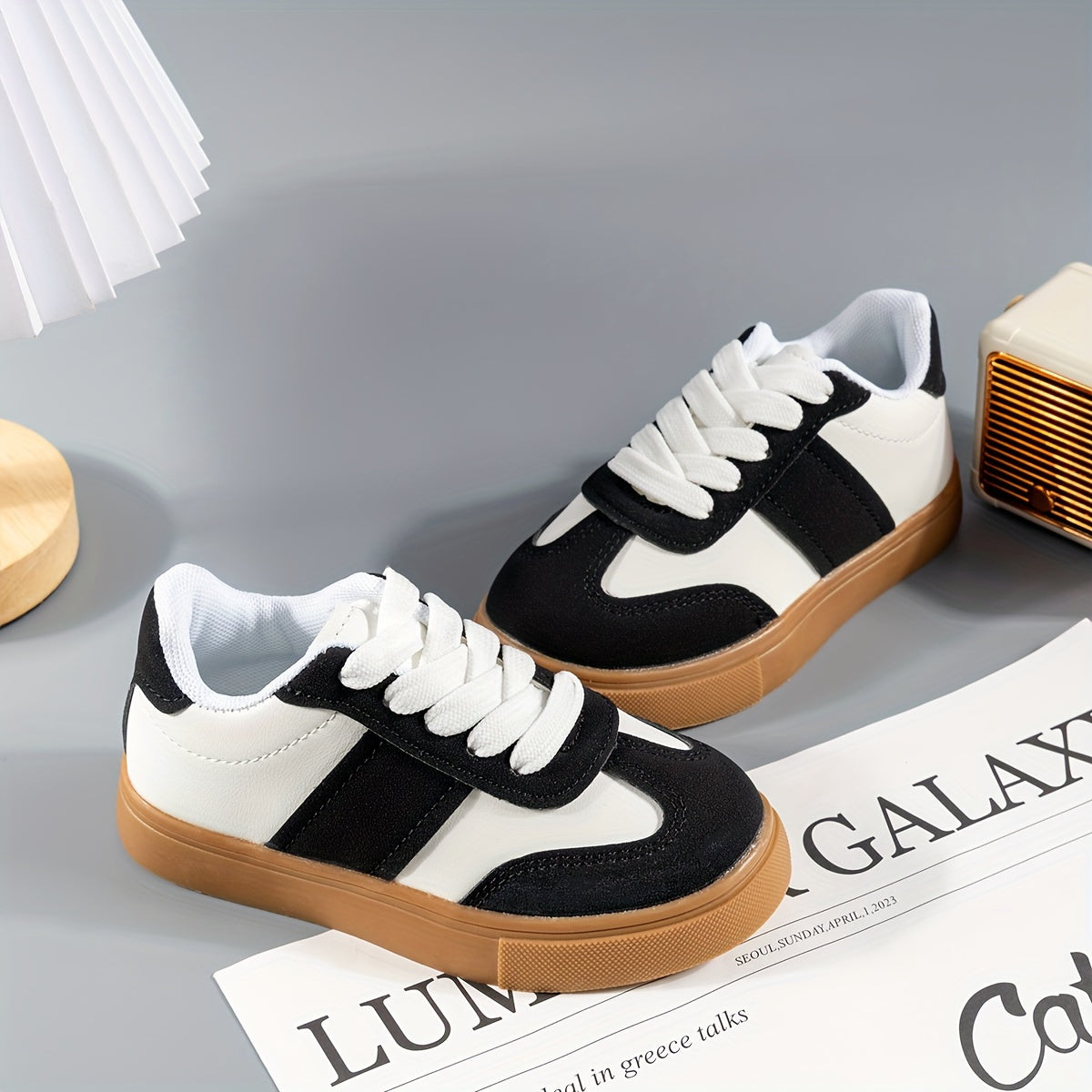 Kids Boys Girls Casual Low Top Lace-Up Sneakers with Stripes and Round Toe