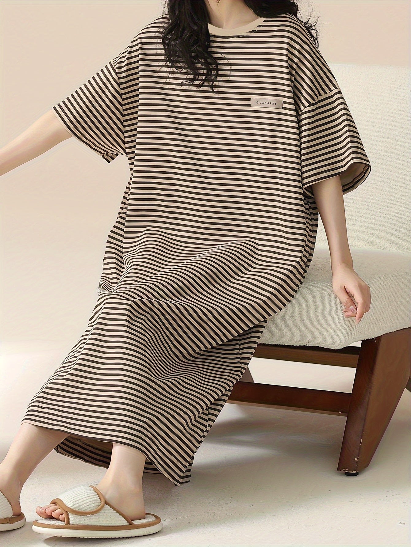 Vestido de dormir vertical a rayas para mujer de manga corta, bata de descanso para la noche