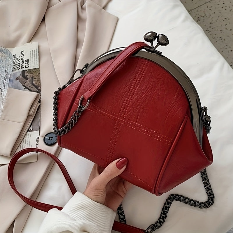 Ayollar uchun Vintage Kiss Lock Clutch kechki sumkasi, Punk Gothic Crossbody dizayni bilan. Oq, qizil yoki qora rangdagi katta sig'imli qobiq dizayniga ega zanjirli yelka sumkasi.