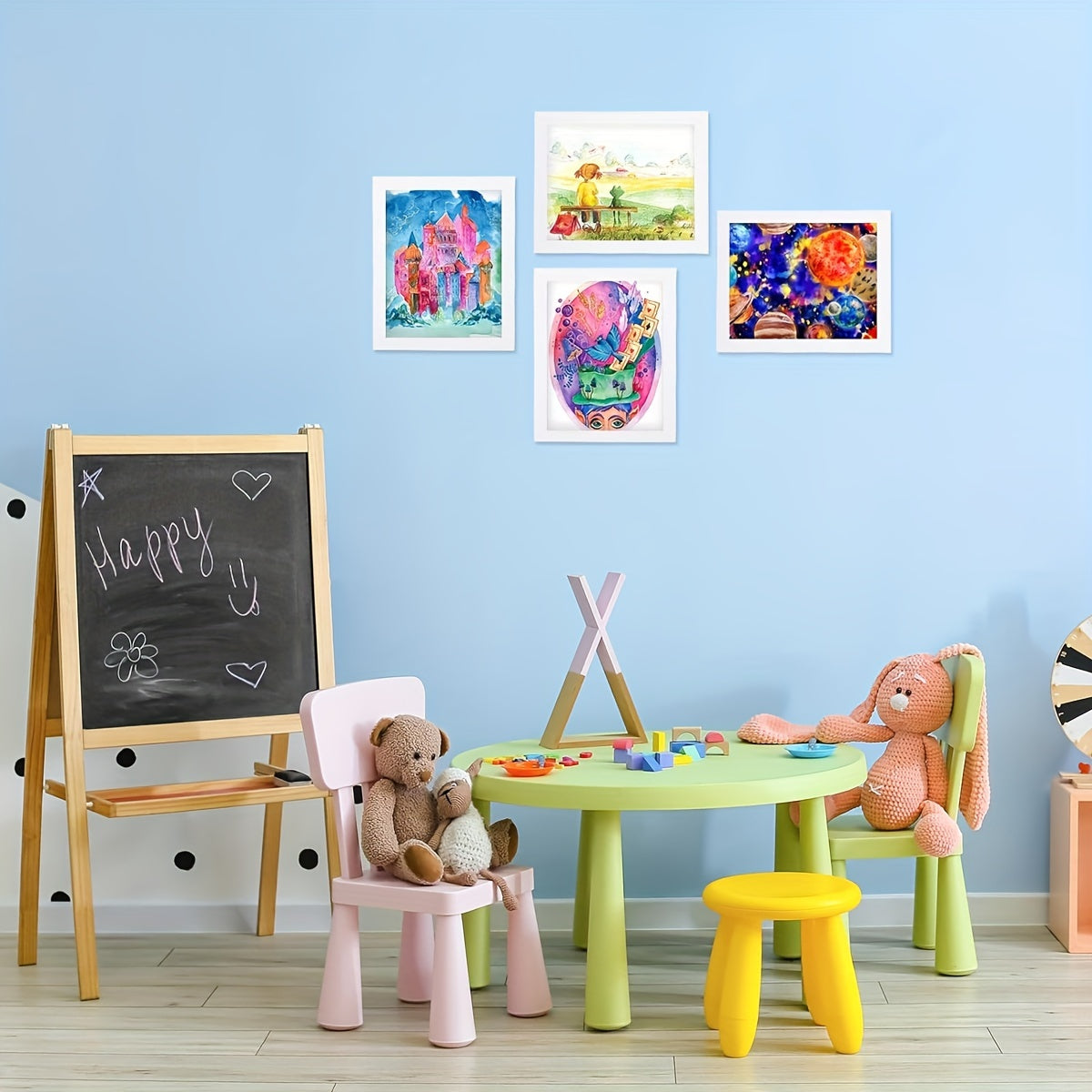 Две деревянные настенные рамки с прозрачным стеклом и магнитным замком для отображения произведений искусства, рисунков, наград и сертификатов в классическом стиле.