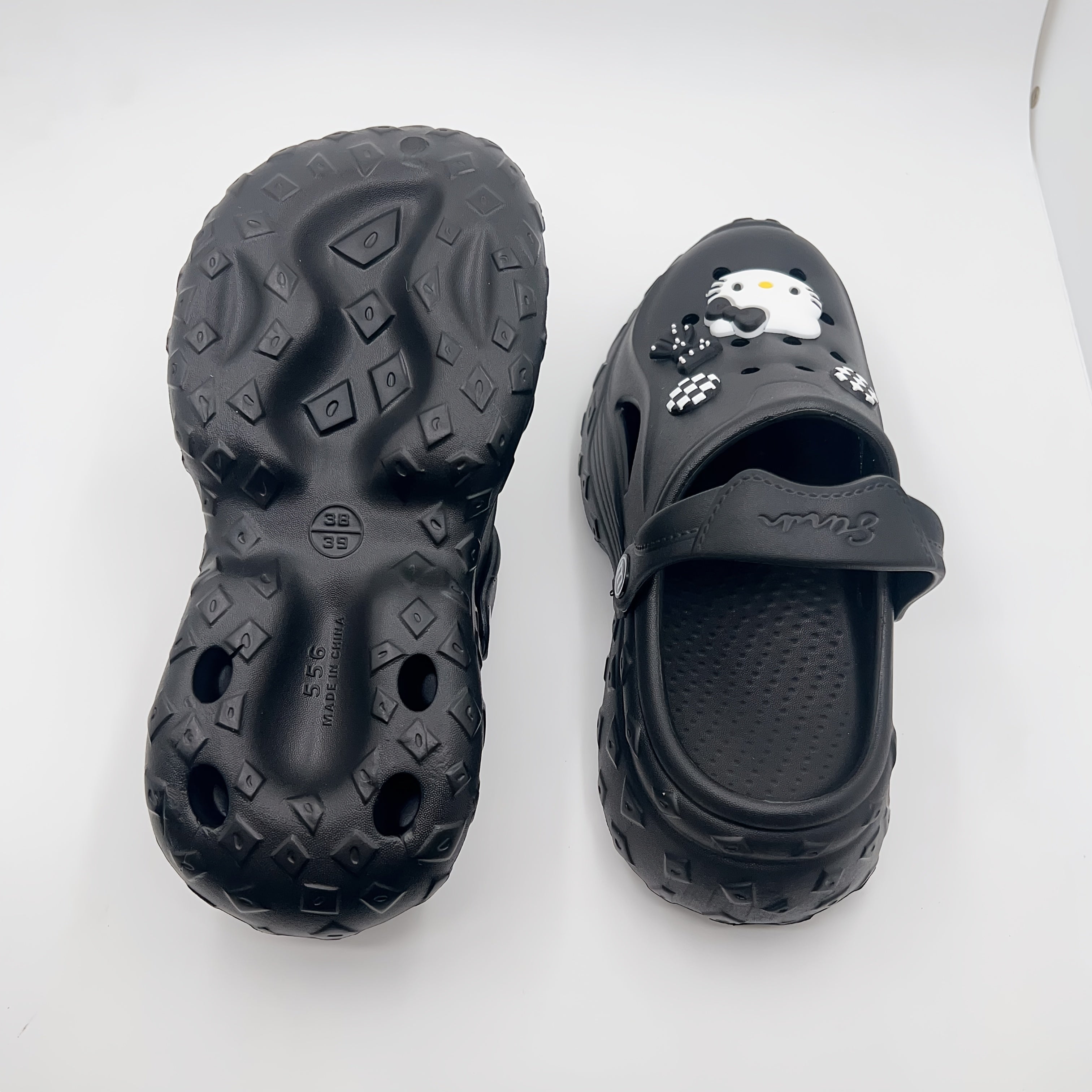 Women's Summer Breathable Slippers Black Lightweight Home and Outdoor Use