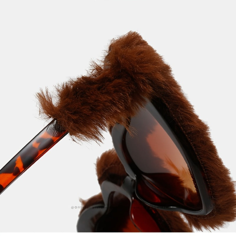 Gafas de fiesta con marco de felpa en forma de corazón para mujer