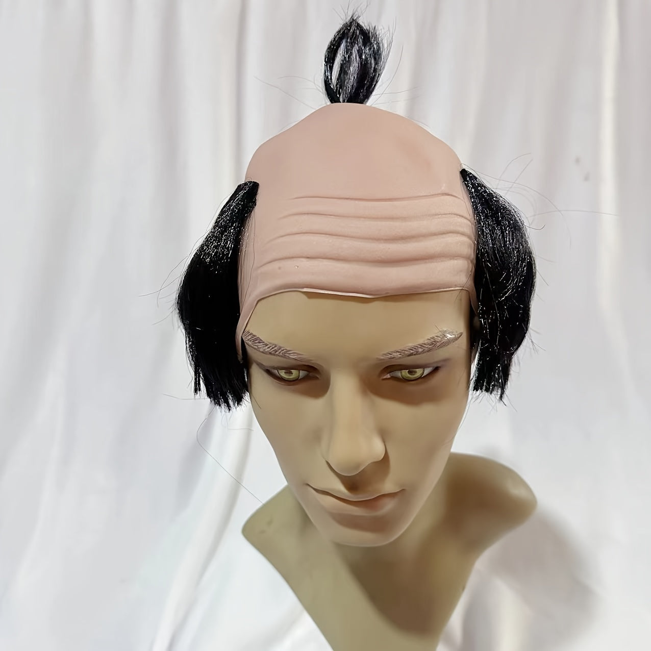 Skin Glue for Bald Heads and Wigs, Shiny Finish, Easy to Apply