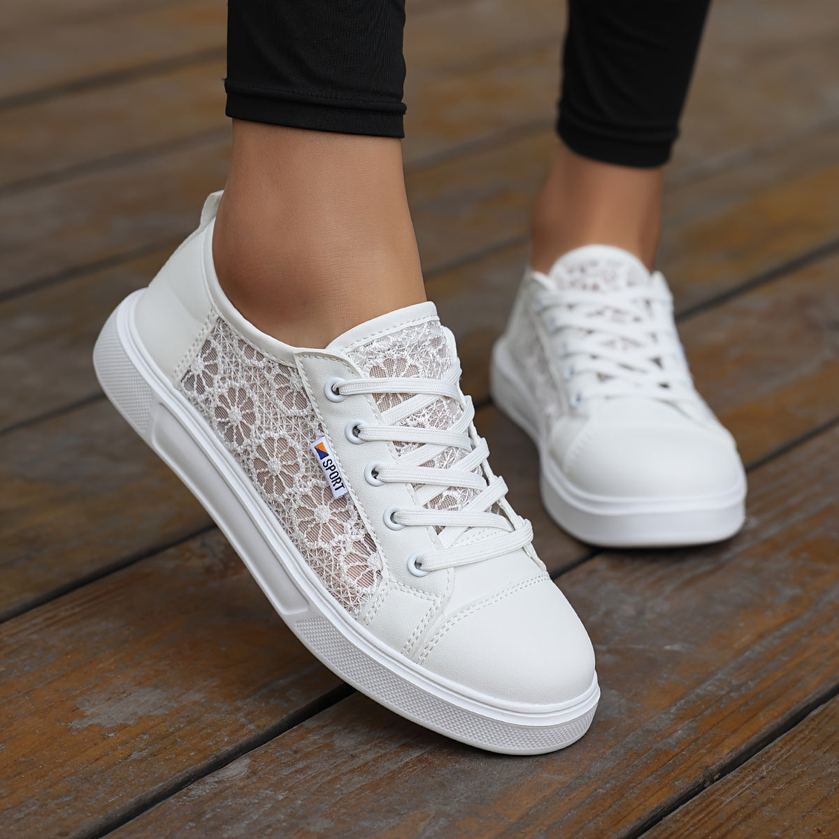 Women's White Breathable Lace-Up Low-Top Sneakers Casual Walkers