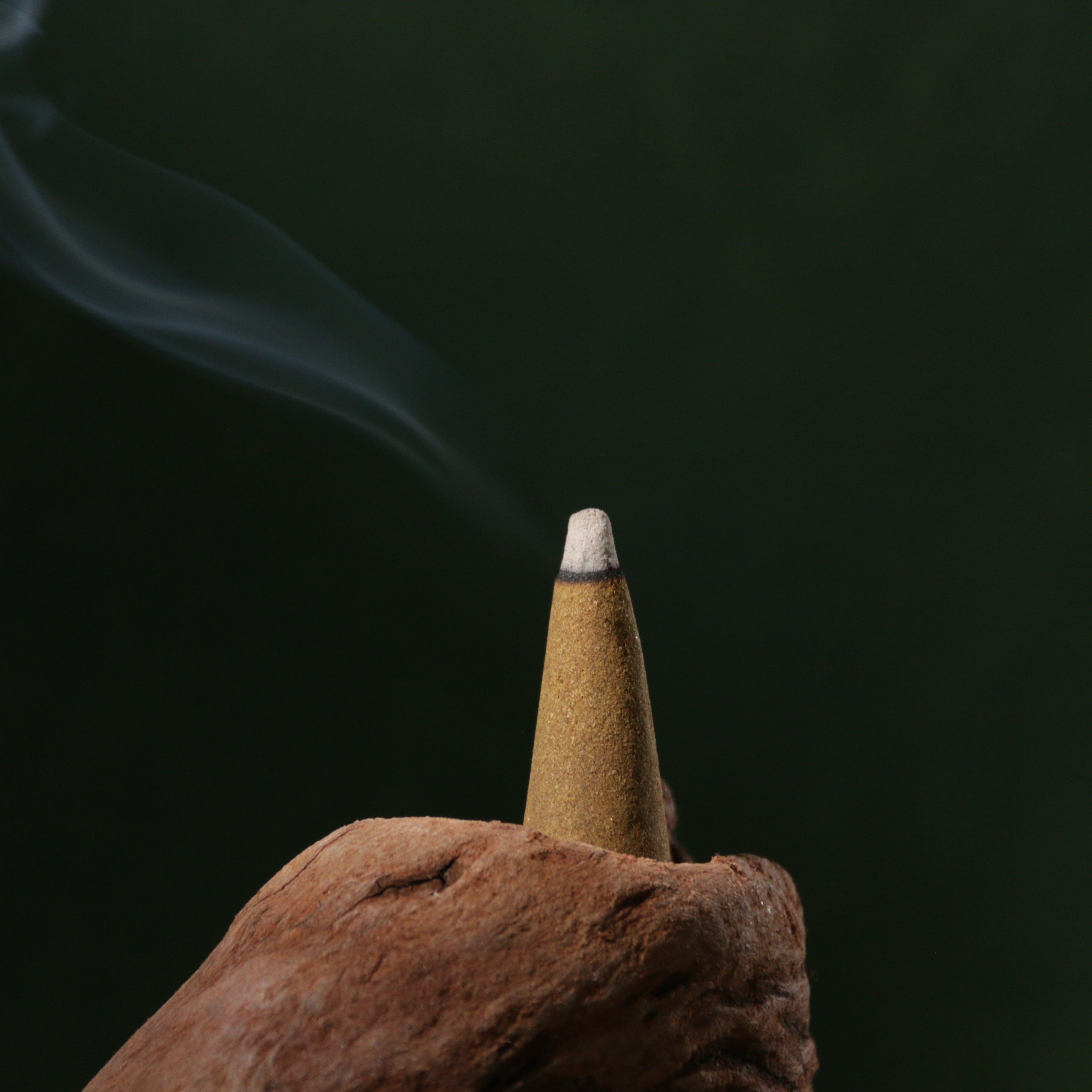 Patchouli Incense Cones for Meditation Yoga and Space Purification Natural Fragrance