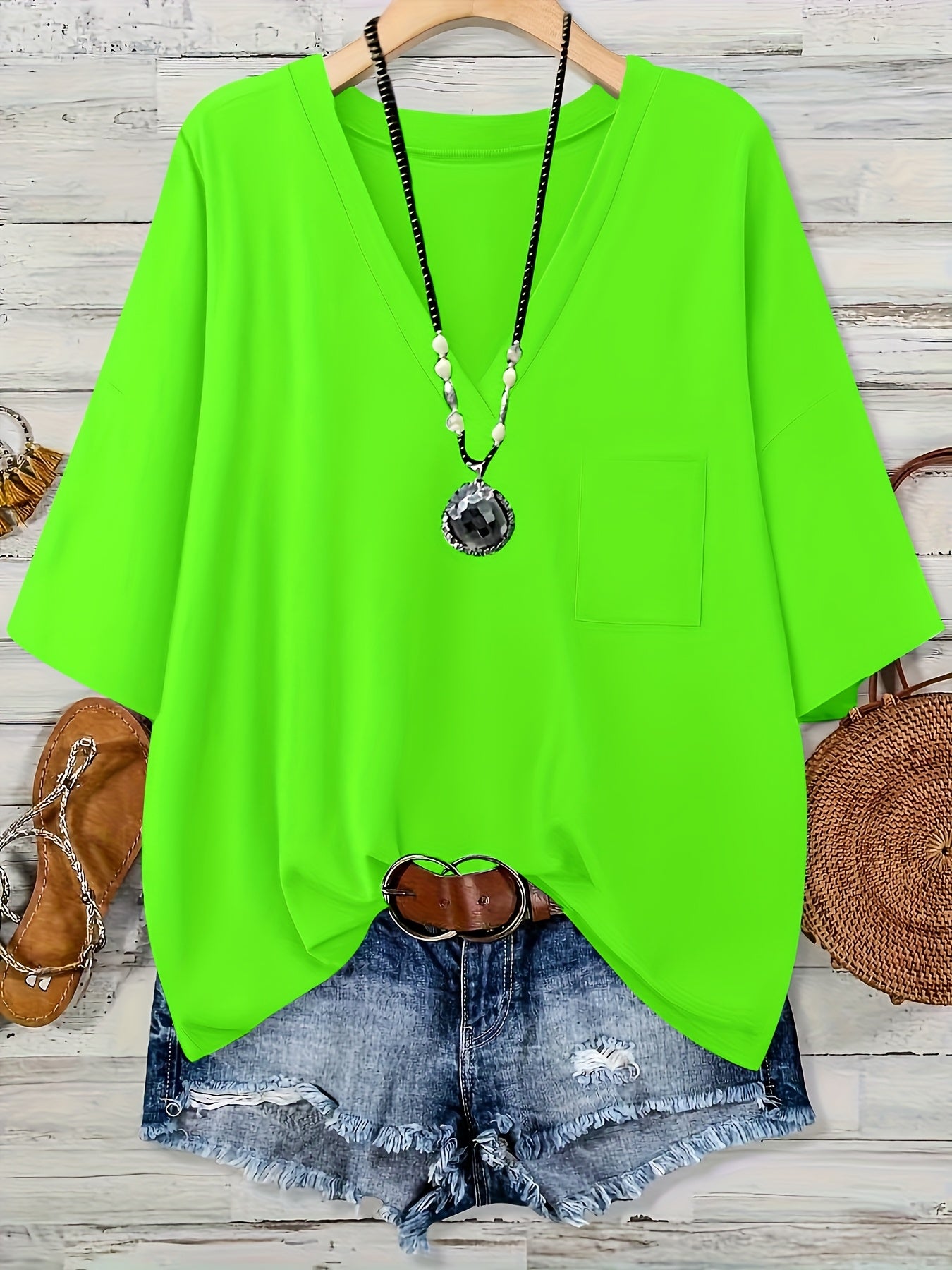 Women's Plus Size V-Neck Loose Top with Pockets Black Casual Summer Blouse