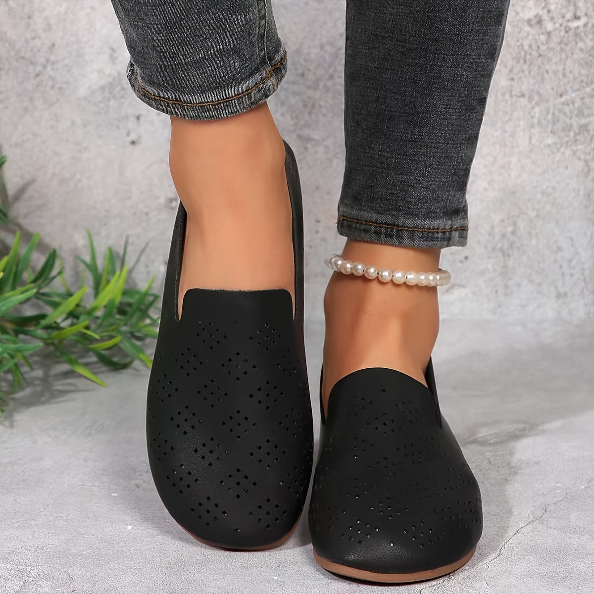 Ladies Flat Shoes Summer Breathable Microfiber Comfort Casual Flats