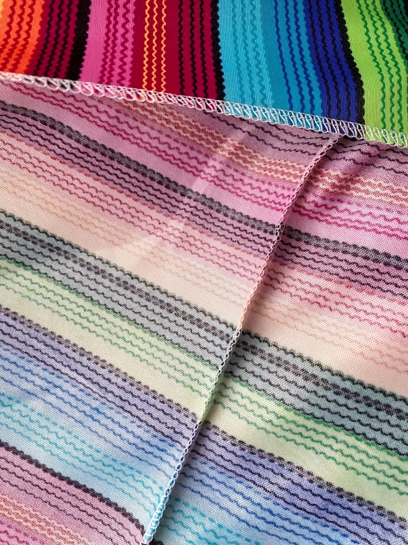 Erkaklar uchun katta o'lchamdagi rang-barang chiziqli bosma qopqoq cosplay uchun