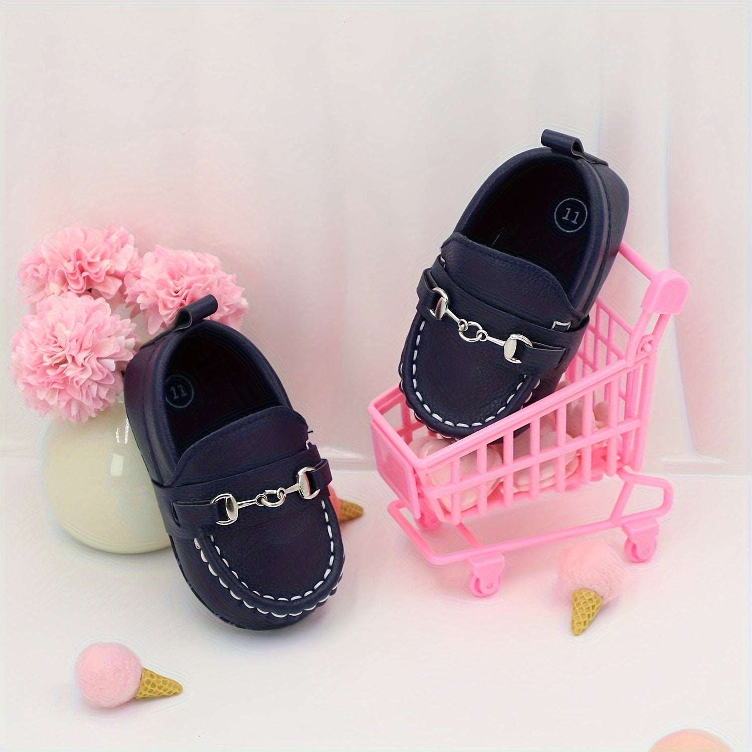 Kichkina bolalar va chaqaloqlar uchun ichki va bayram poyabzali, bir xil rangli PU mato, osongina kiyinadigan, har mavsum uchun qulay