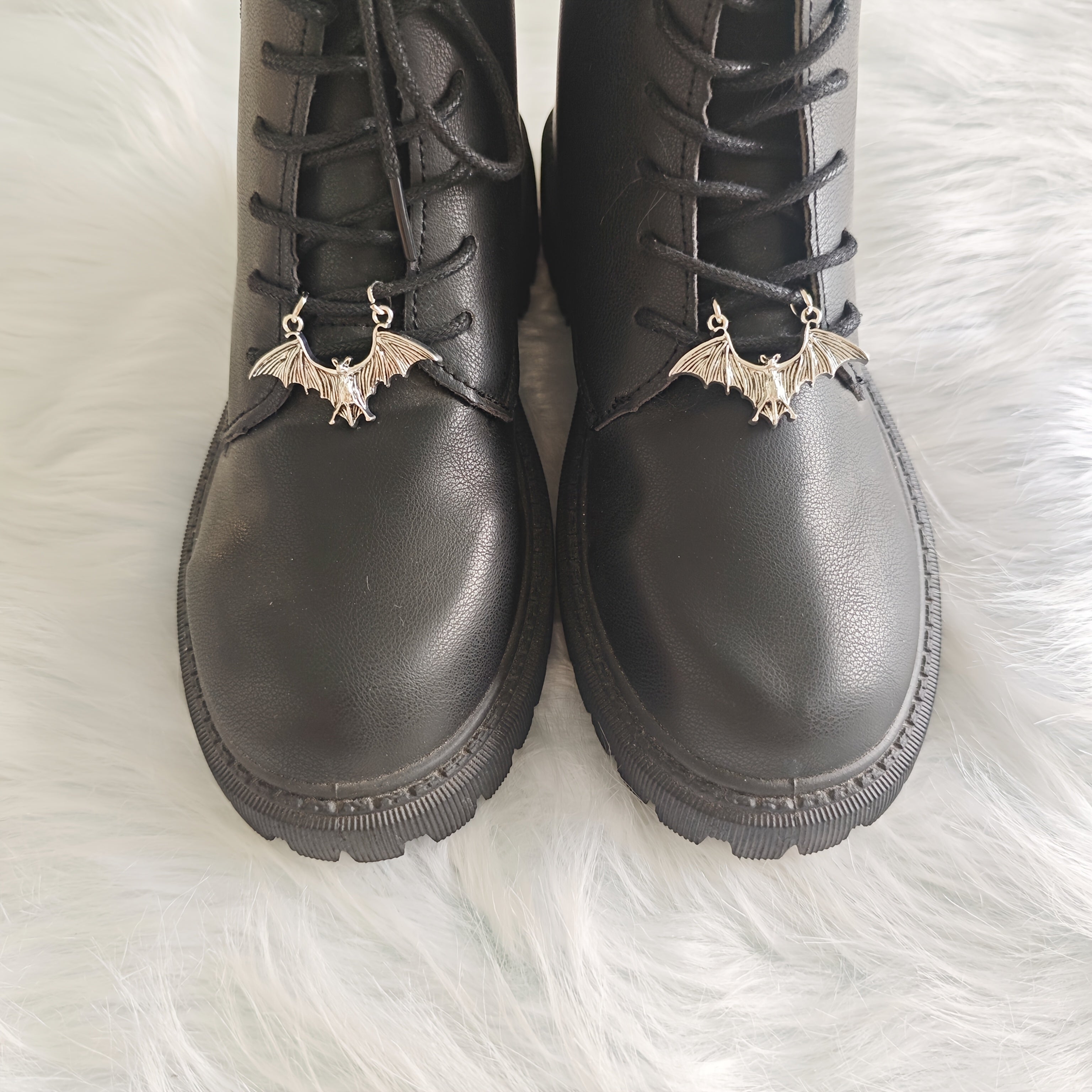Gothic Punk Bat Shoe Charms Zinc Alloy Silver Distressed Accessories for Boots