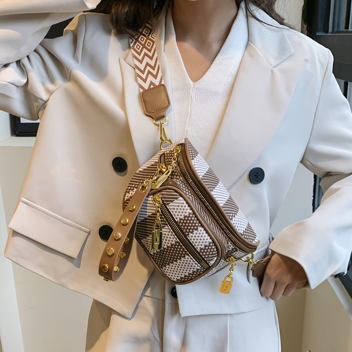 Ayollar uchun Koreys moda ko'krak sumkasi, chiziqli dizayn, sozlanadigan kamar, zip yopilishi