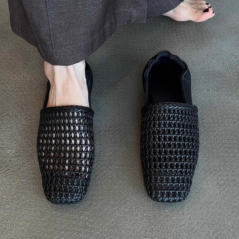 Ayollar uchun to'qilgan oson kiyiladigan mokasinalar mikrotoʻqimachilik nafas oladigan, sirpanmaydigan yozgi poyabzal