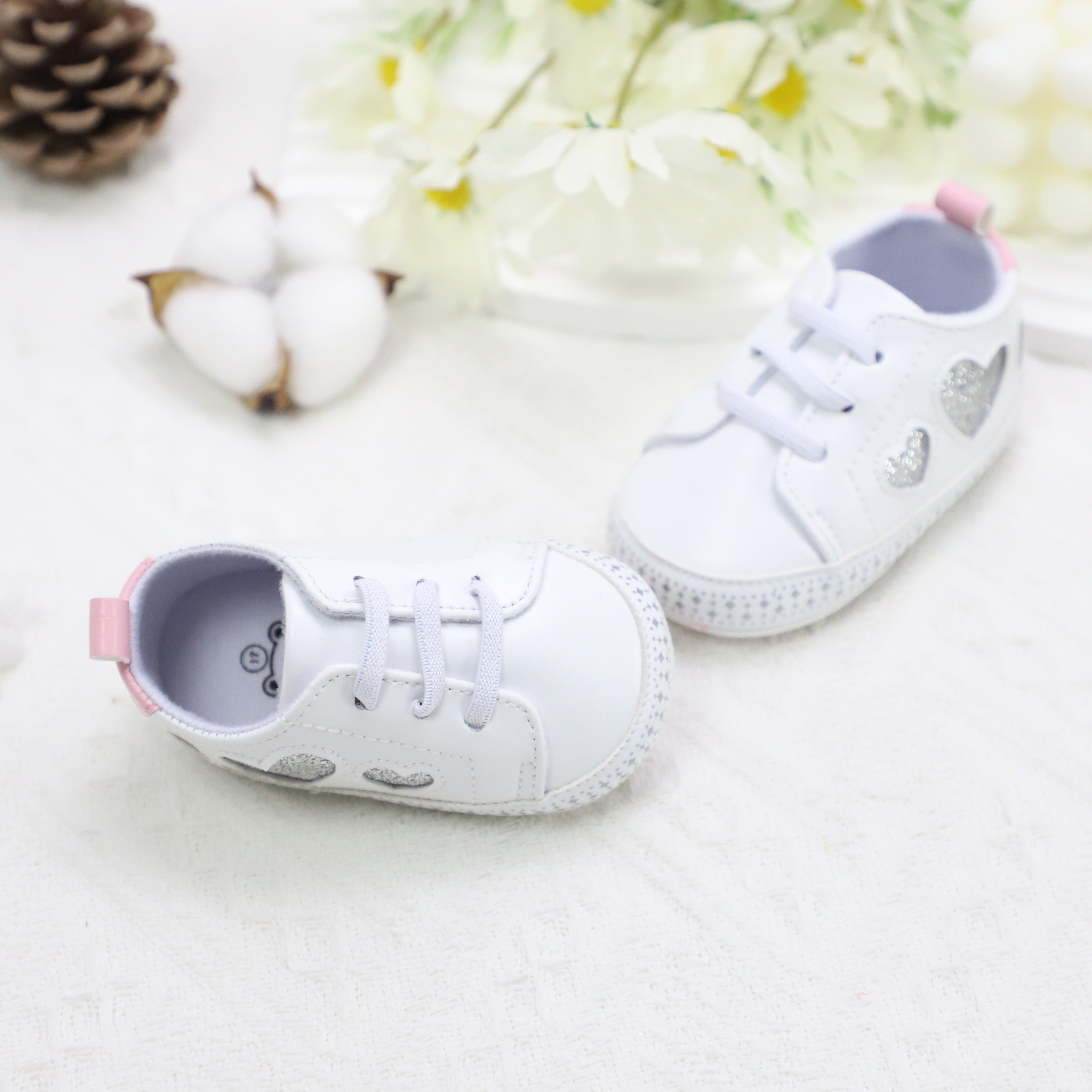 Sparkling Love Design Non-Slip Infant Shoes for Daily and Holiday Use All Seasons