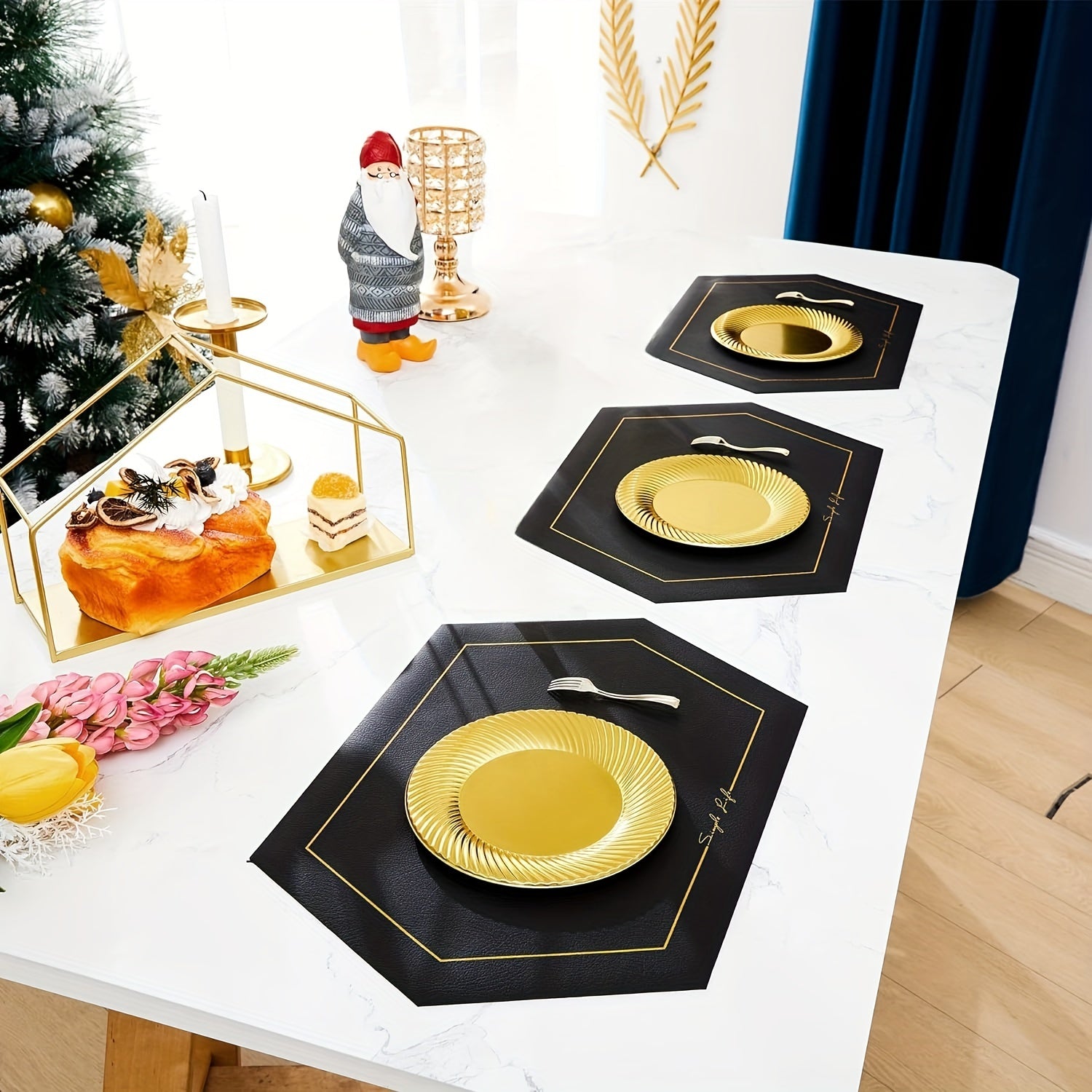 El paquete de suministros para fiestas de oro incluye platos desechables y servilletas para cumpleaños, bodas y feriados