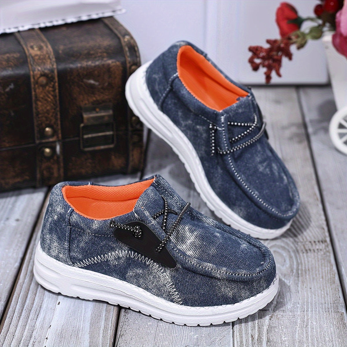 Boys Casual Sneakers with Elastic Laces Denim-Textured Canvas and EVA Sole for Spring and Fall