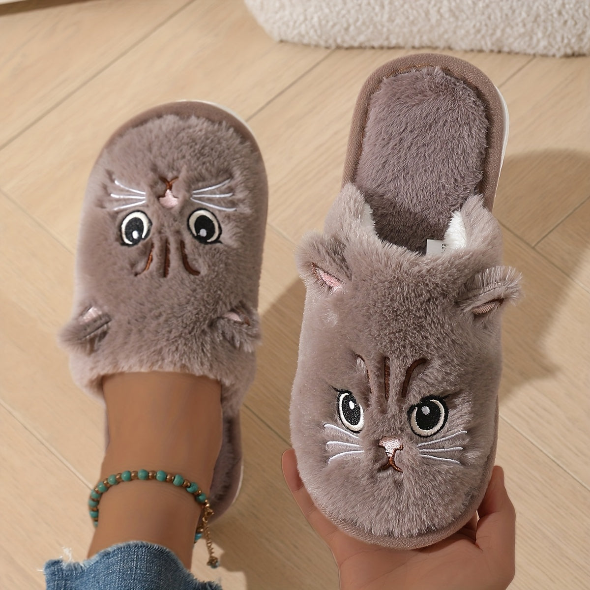 Women's Plush Cat Slippers Soft Fabric Cozy Indoor Outdoor Footwear