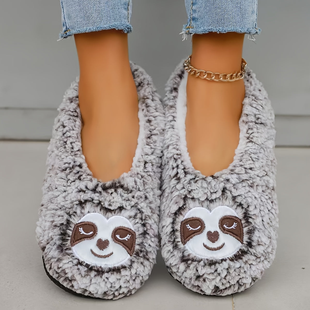 Ayollar uchun qulay Squirrel Slip-On shlyapki yumshoq mato, sirpanmaydigan tag, uy uchun