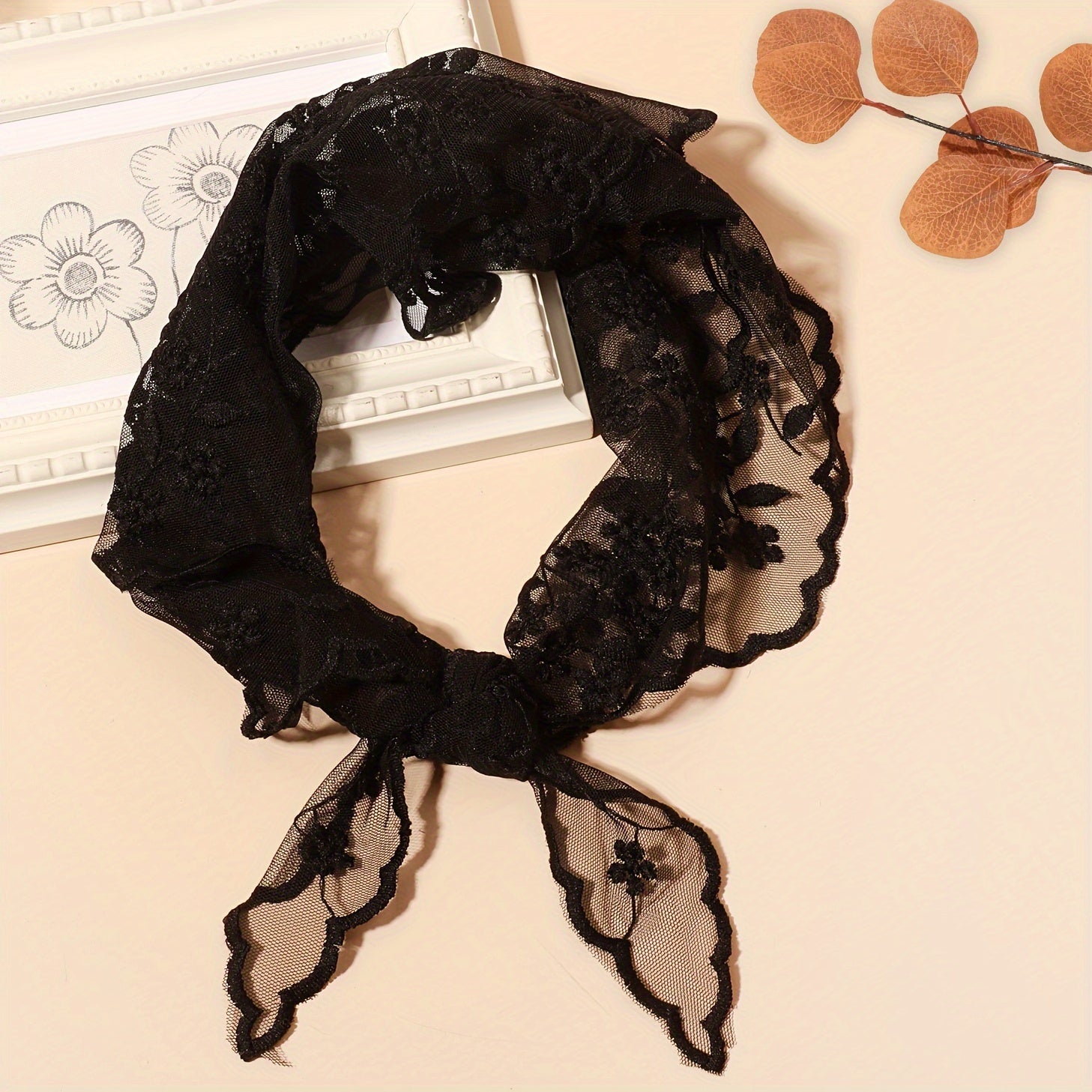 Ladies' Lace Floral Triangle Scarf in Solid Color Polyester for Dates Travel