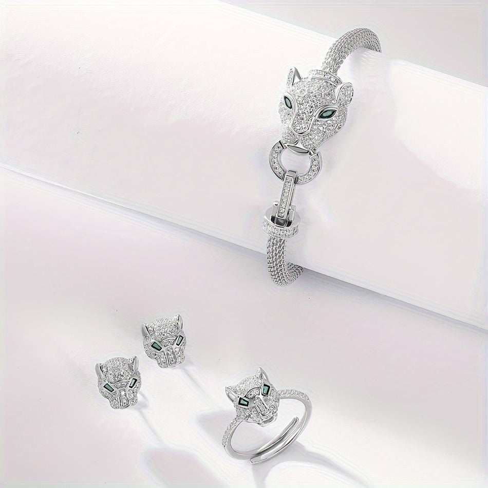 Pulsera de plata de ley con dije de cabeza de leopardo y detalles de zirconia para mujer