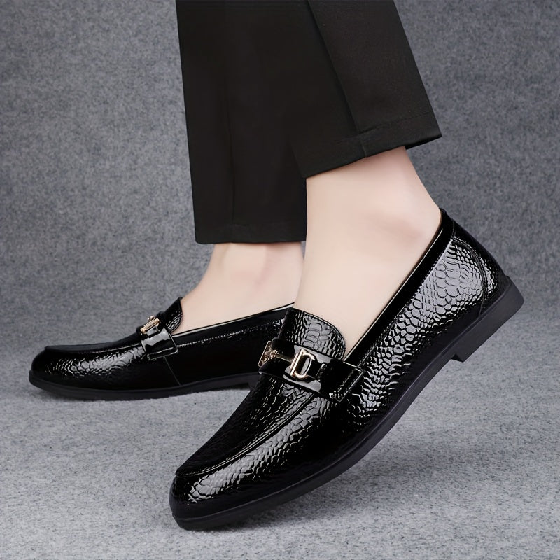 Yoz va bahor uchun erkaklar uchun sirpanmaydigan loferlar.