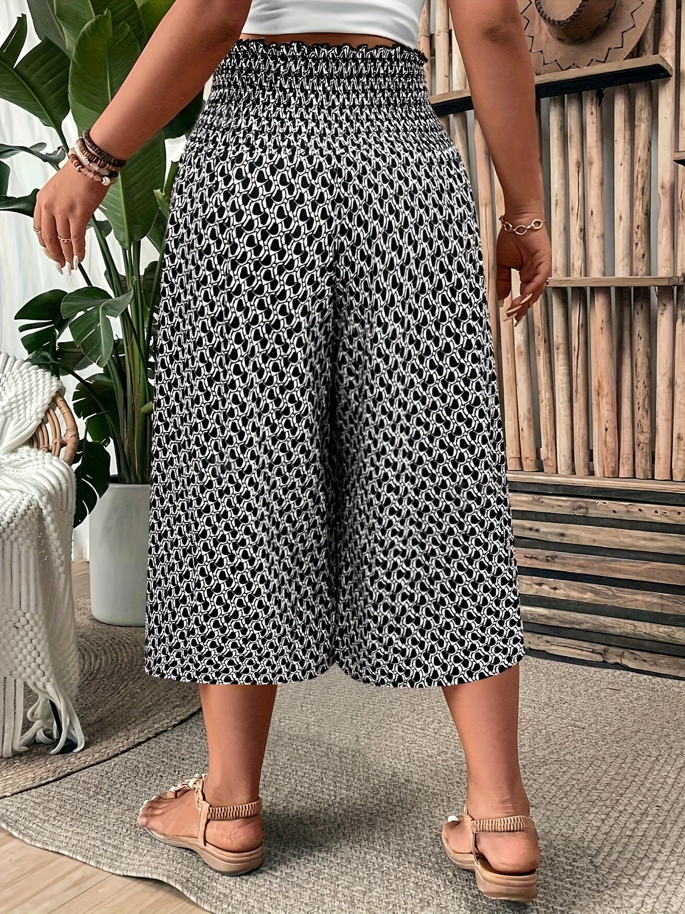 Women's Plus Size Mid-Length Smocked Print Pants with All-Season Comfort