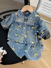 Conjunto de verano de mezclilla para niñas con pantalones cortos con estampado floral y camiseta de manga corta