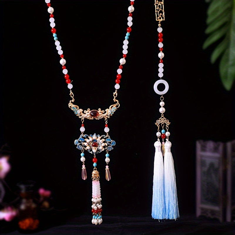 Yangi, nafis marvarid bilaguzuk, tassel va pendant bilan, an'anaviy Xitoy uslubida ishlab chiqilgan. Bayram tadbirlari va har kuni kiyish uchun mukammal.