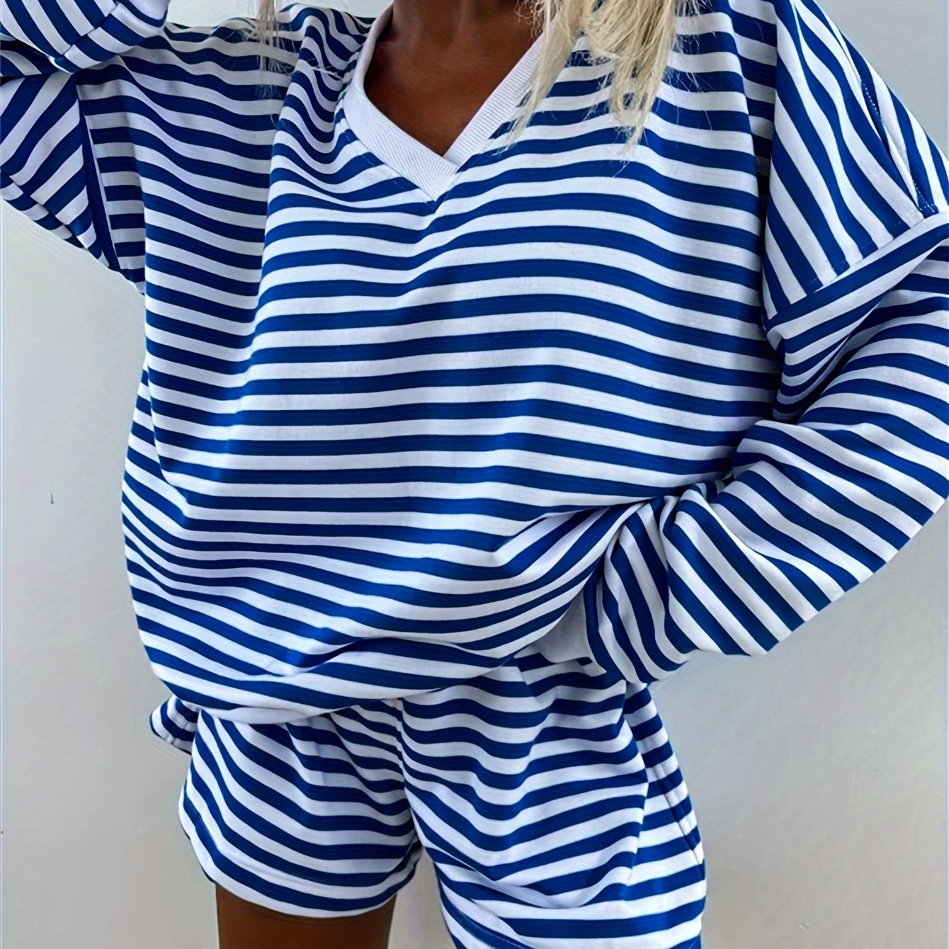 Women's Striped Lounge Set Long Sleeve V-Neck Shorts Casual Fall Wear