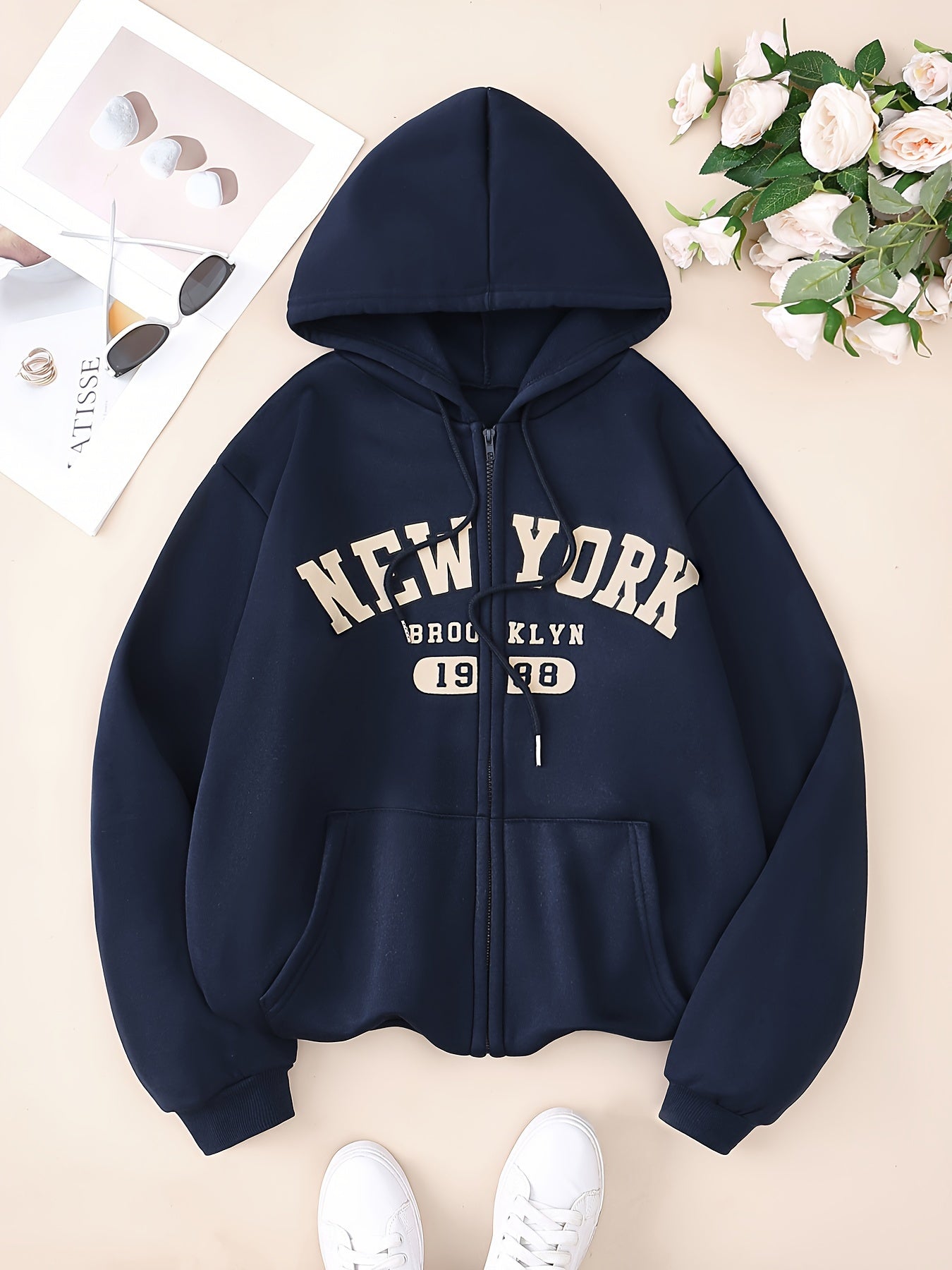 Women's Polyester Hooded Zip-up Hoodie Sweatshirt with Pockets for Fall and Winter