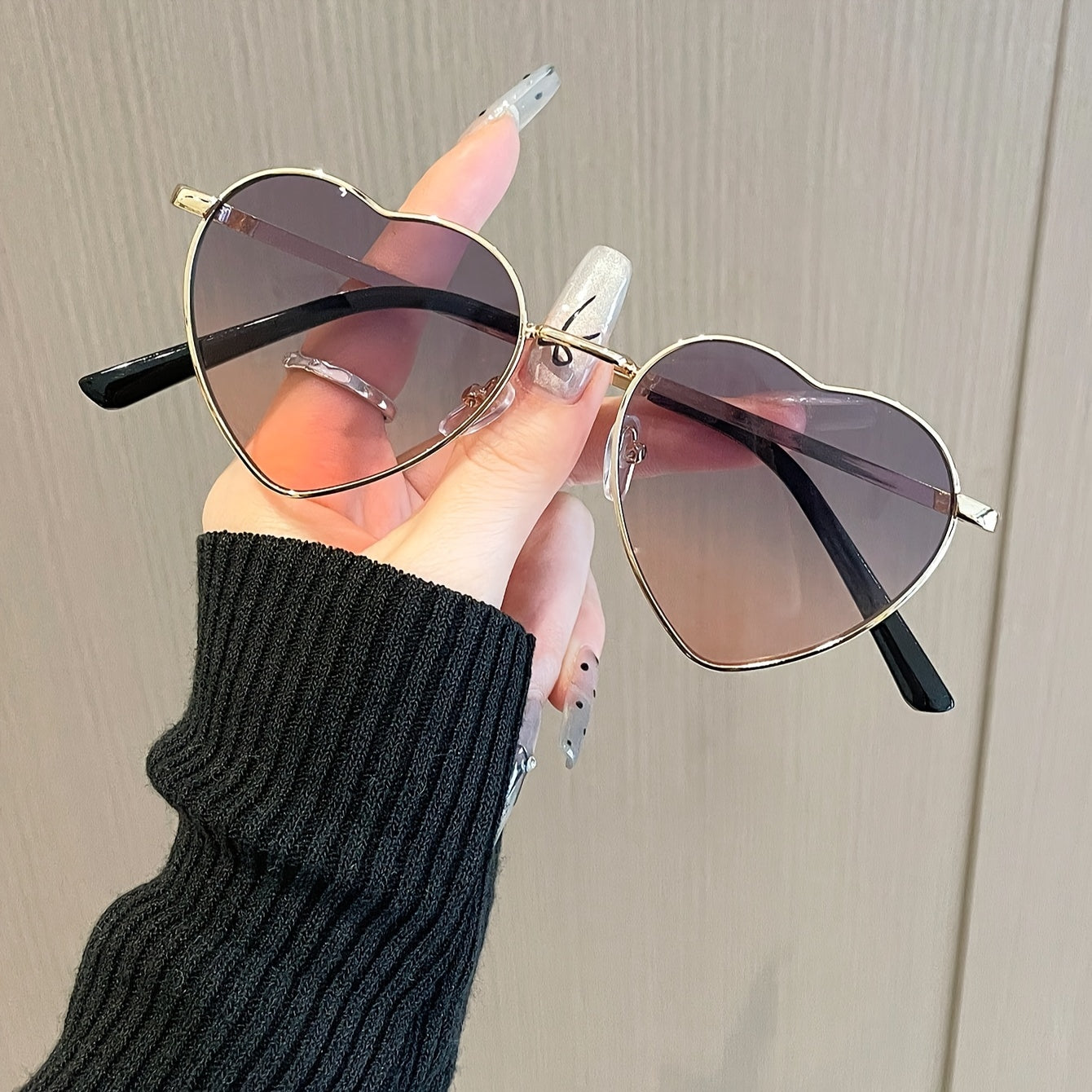 Women's Heart-Shaped Fashion Glasses Gradient Lenses Metal Frame Anti-Reflective PC for Daily Wear Beach Parties