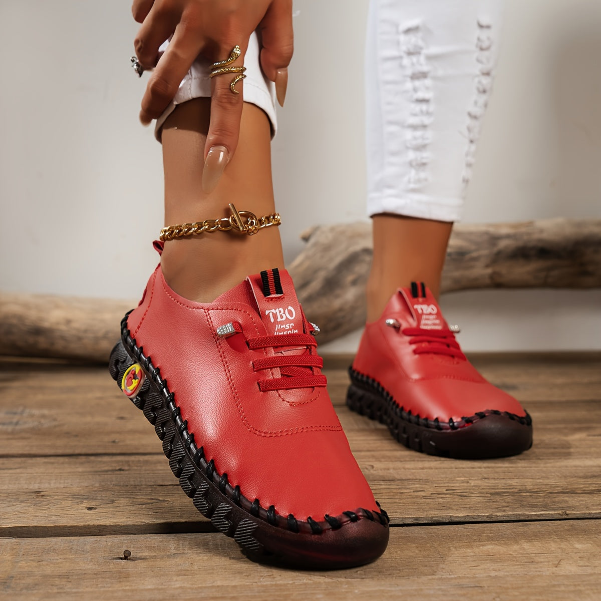 Lightweight Soft Sole Loafers for Women with Round Toe and Breathable Fabric