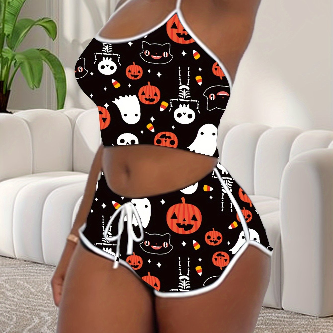 Conjunto de ropa de descanso de verano para mujer con top corto de cuello halter y pantalones cortos elásticos