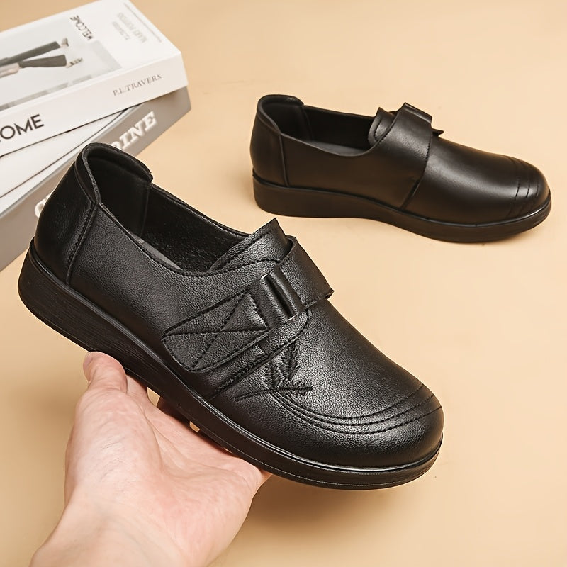 Women's Black Slip-On Loafers Breathable Non-Slip Comfort Flats