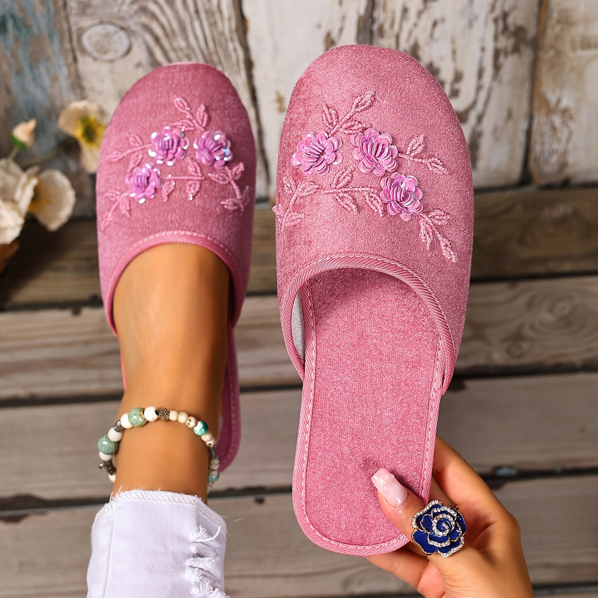 Women Beaded Sequin Floral Slip-On Slippers with EVA Sole for Indoor Outdoor