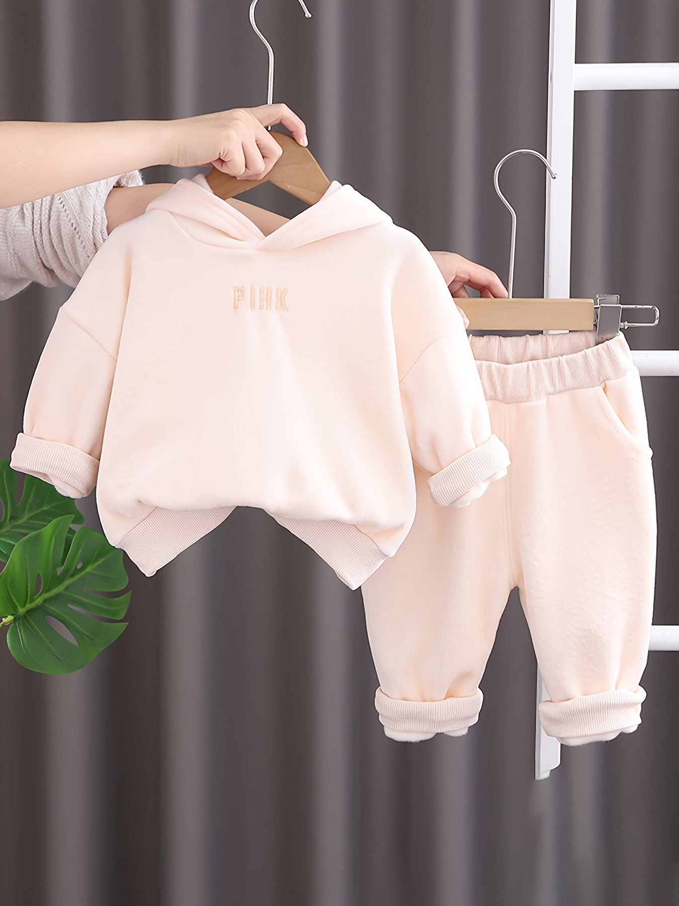 Детский комплект для девочек осень-зима: мультяшный кролик, велюровый свитшот, повседневная спортивная одежда