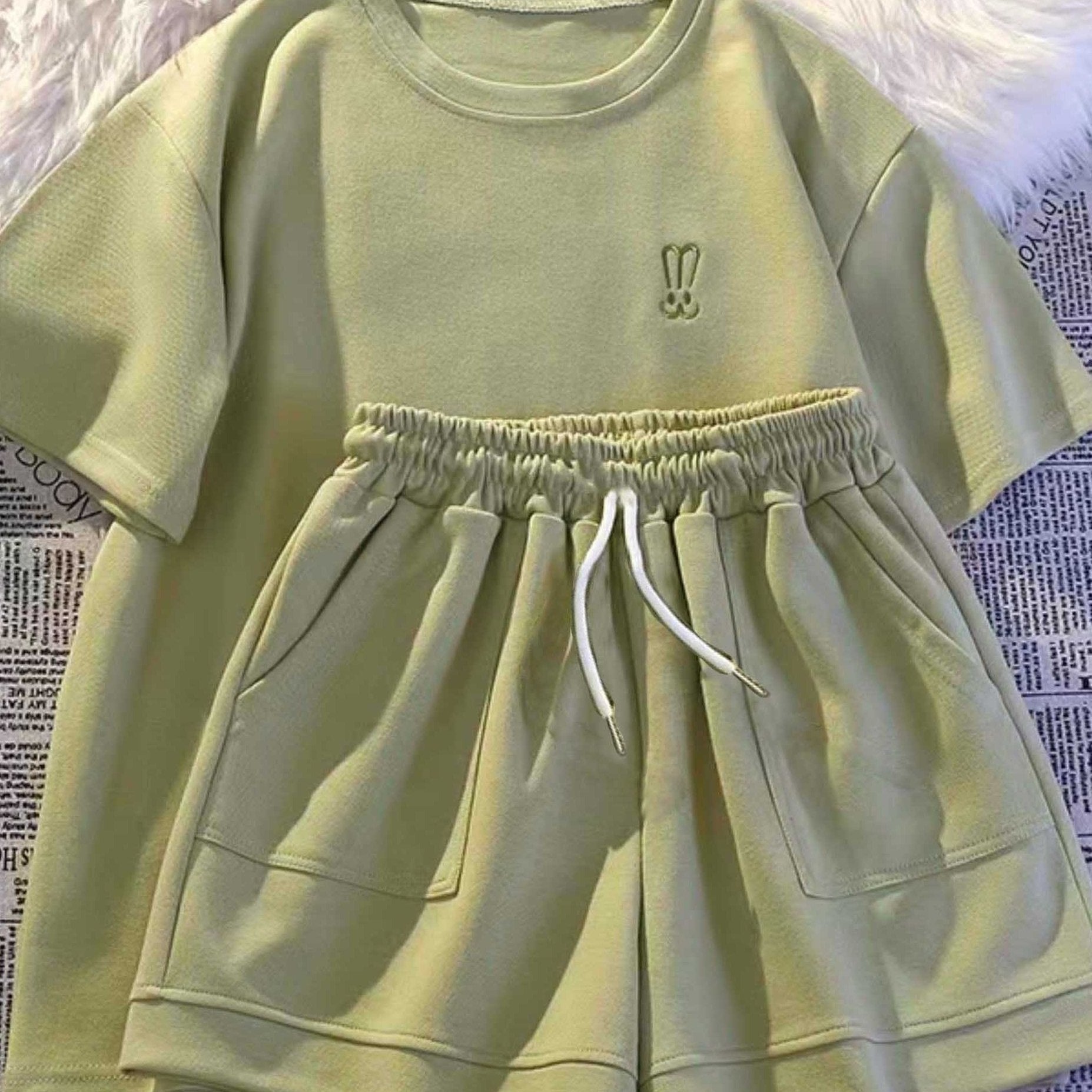 2024 Yangi Qizlar Yozgi Ikki Qismli Qaytargichli Kostyum