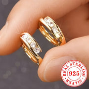 925 Sterling Silver dan yasalgan, porloq Kubik Zirkoniya bilan bezatilgan zamonaviy halqa bilakuzuklar - tasodifiy va rasmiy tadbirlar uchun ideal, aprel oyida tug'ilganlar uchun ajoyib.