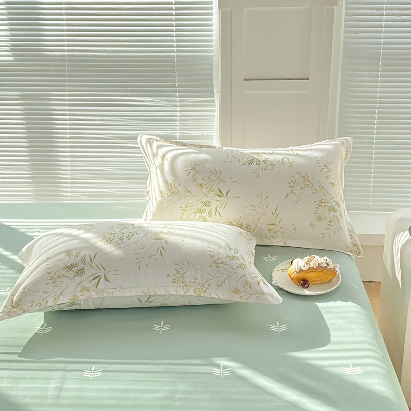 Nordic Style Floral Print Pillowcase Stain-Resistant Polyester Machine Washable 1 Piece