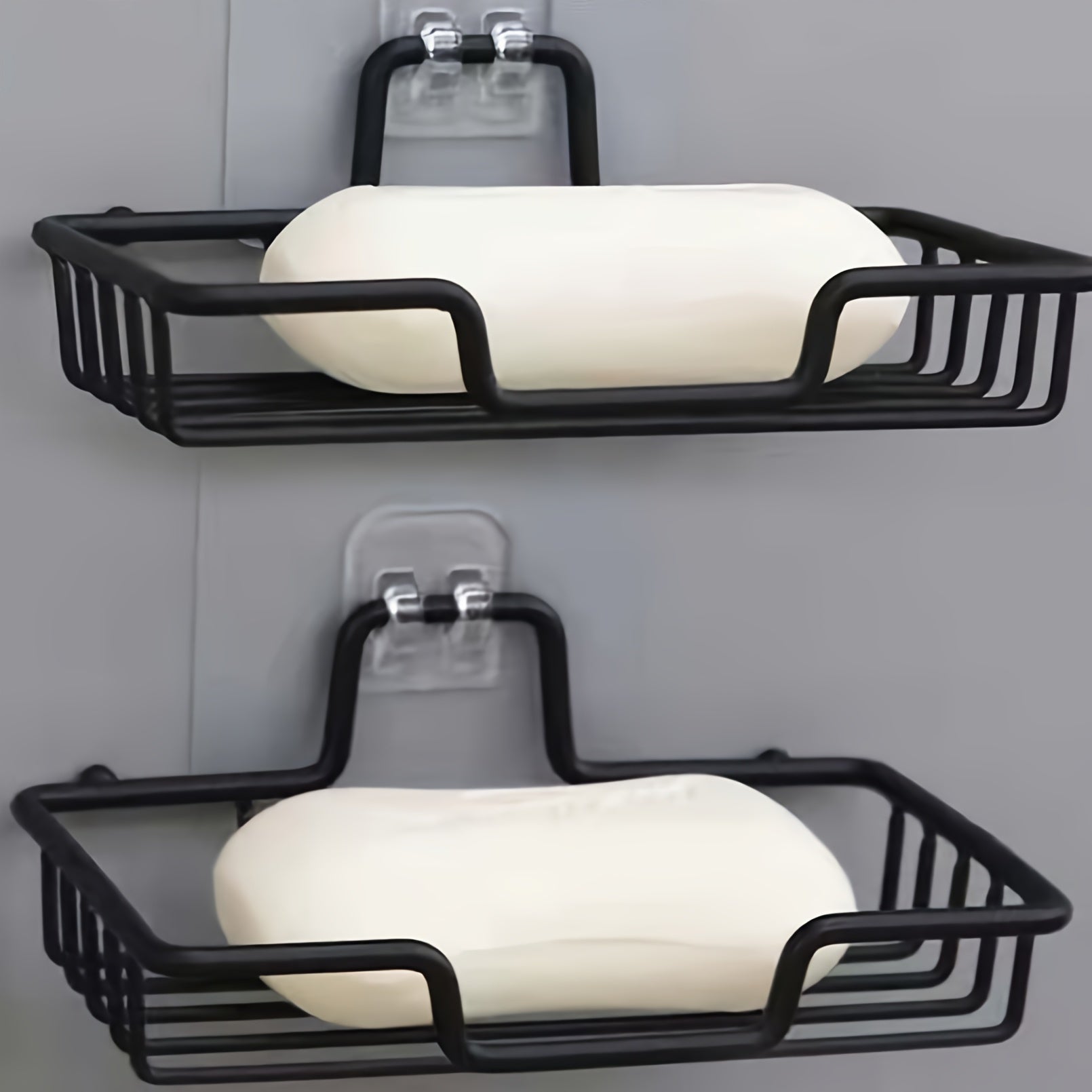 To'rtburchak shaklidagi devorga o'rnatiladigan zanglamas po'latdan yasalgan sabun idishi, 2 ta sabun uchun drenaj bilan, teshik ochmasdan o'rnatiladi, Halloween va Rojdestvo bezaklari uchun ideal.