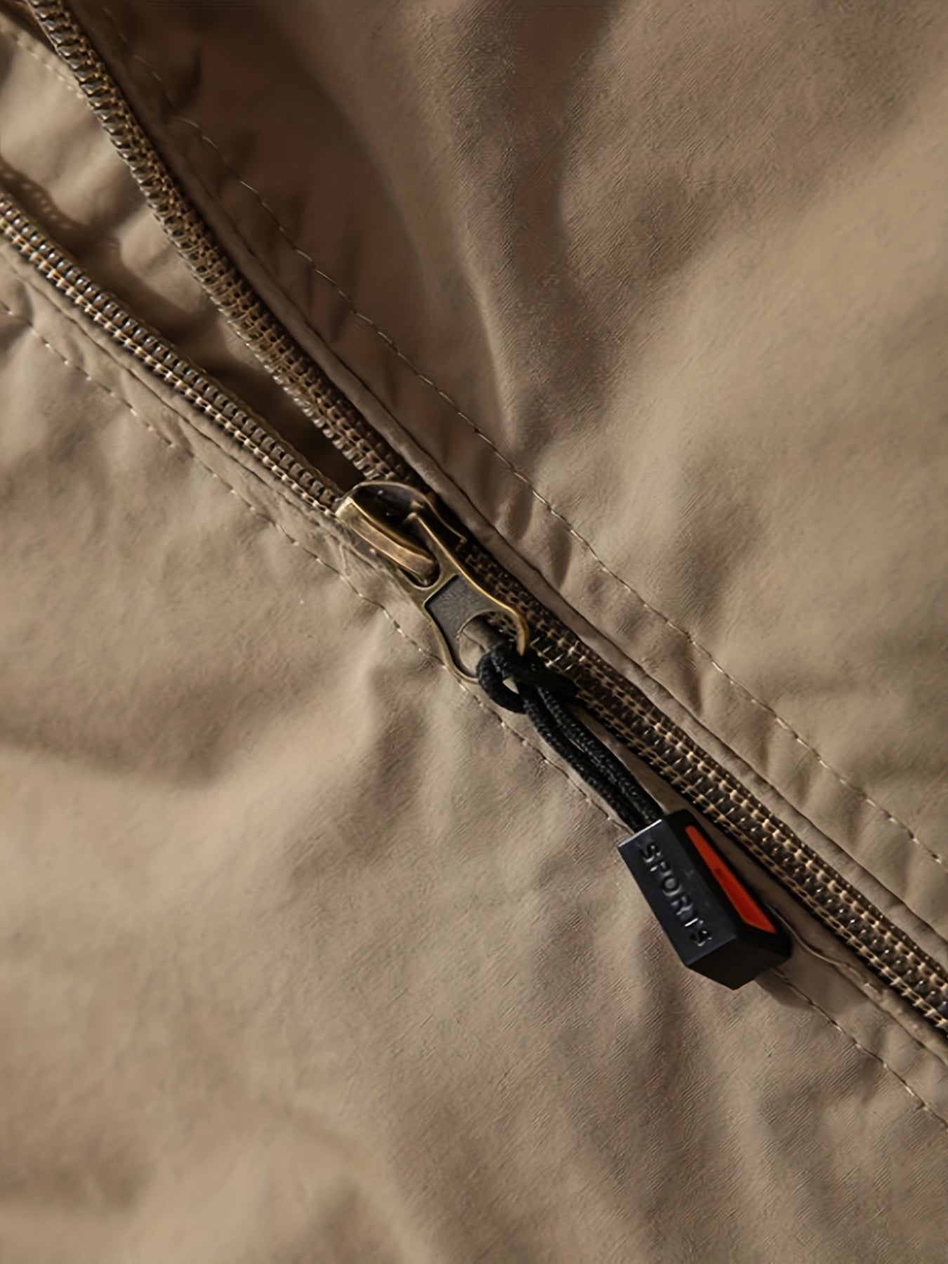 O'rnatuvchi yengil erkaklar uchun shamol to'suvchi, turli xil ko'ylaklar bilan