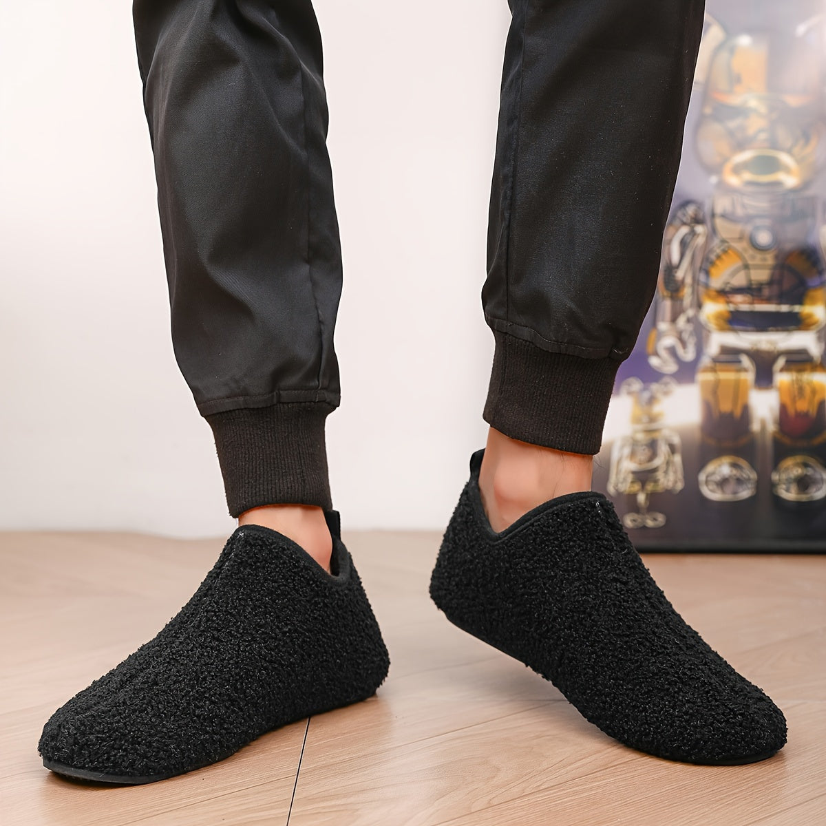 Men's Casual Slippers with Breathable Fabric Upper and Non-Slip Rubber Sole