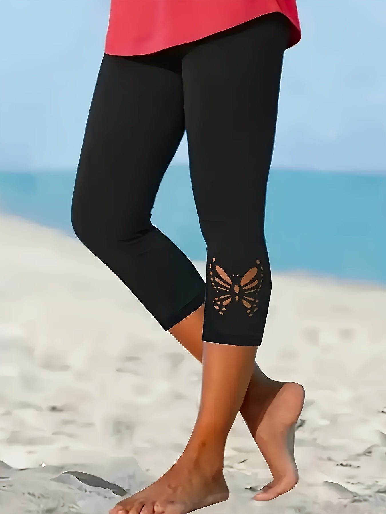 Women's Plus Size High-Waisted Capri Leggings with Butterfly Cut-Out Black
