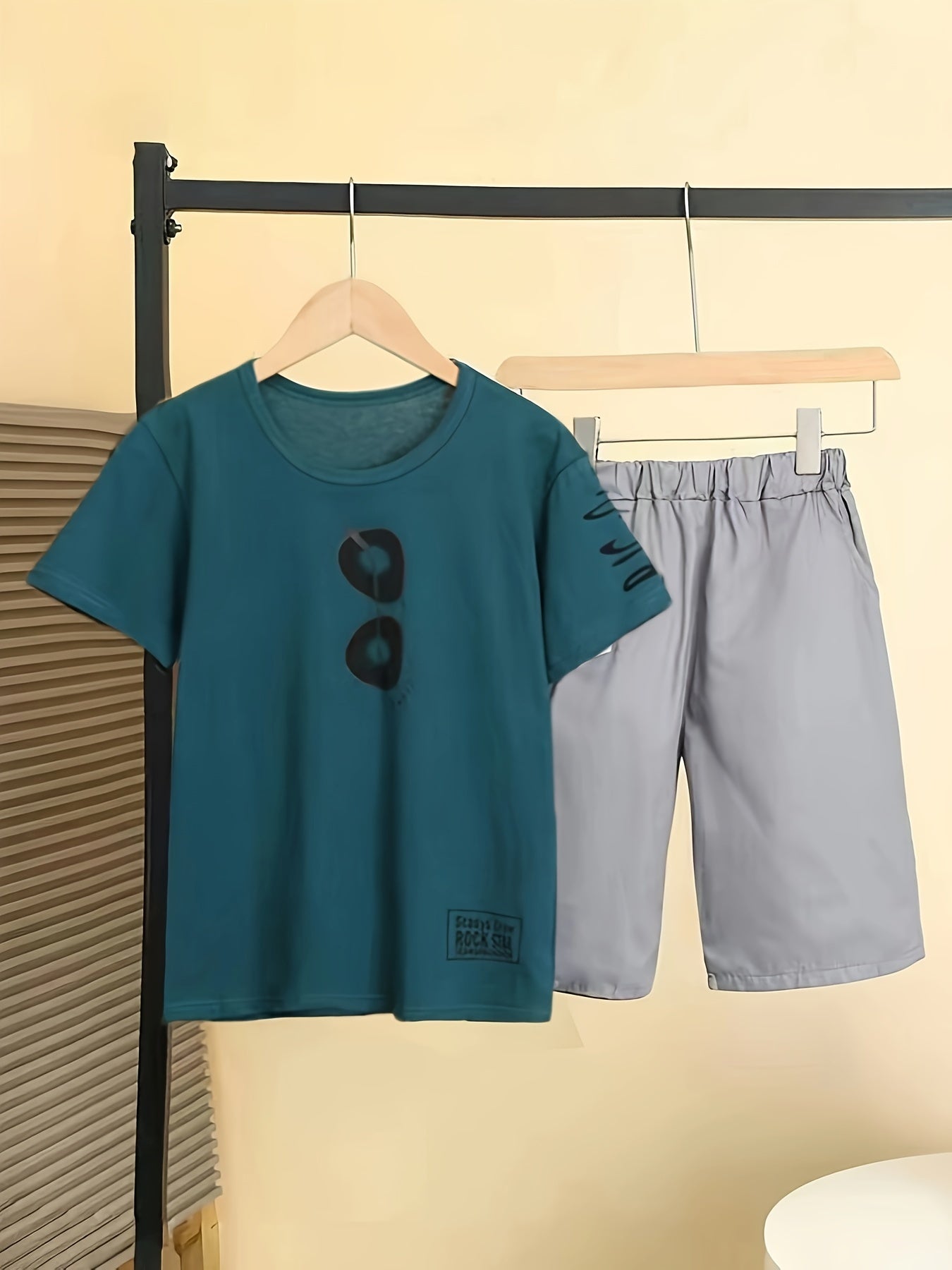 Boys' Summer Two-Piece Set T-Shirt and Shorts with Glasses Print for Kids