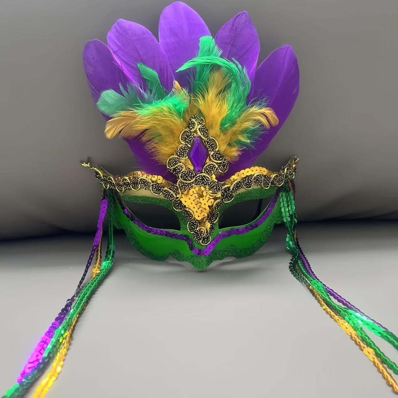 Feathered Masquerade Mask for Women for Mardi Gras Halloween Cosplay Venetian Events